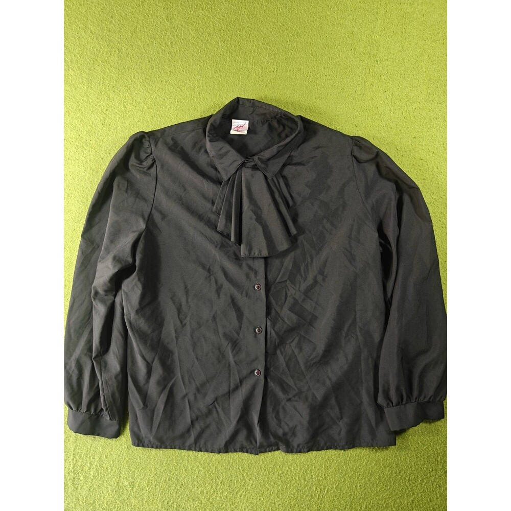 GW Vintage Division Of Graff Black Top Size 16 Vampire Button Up